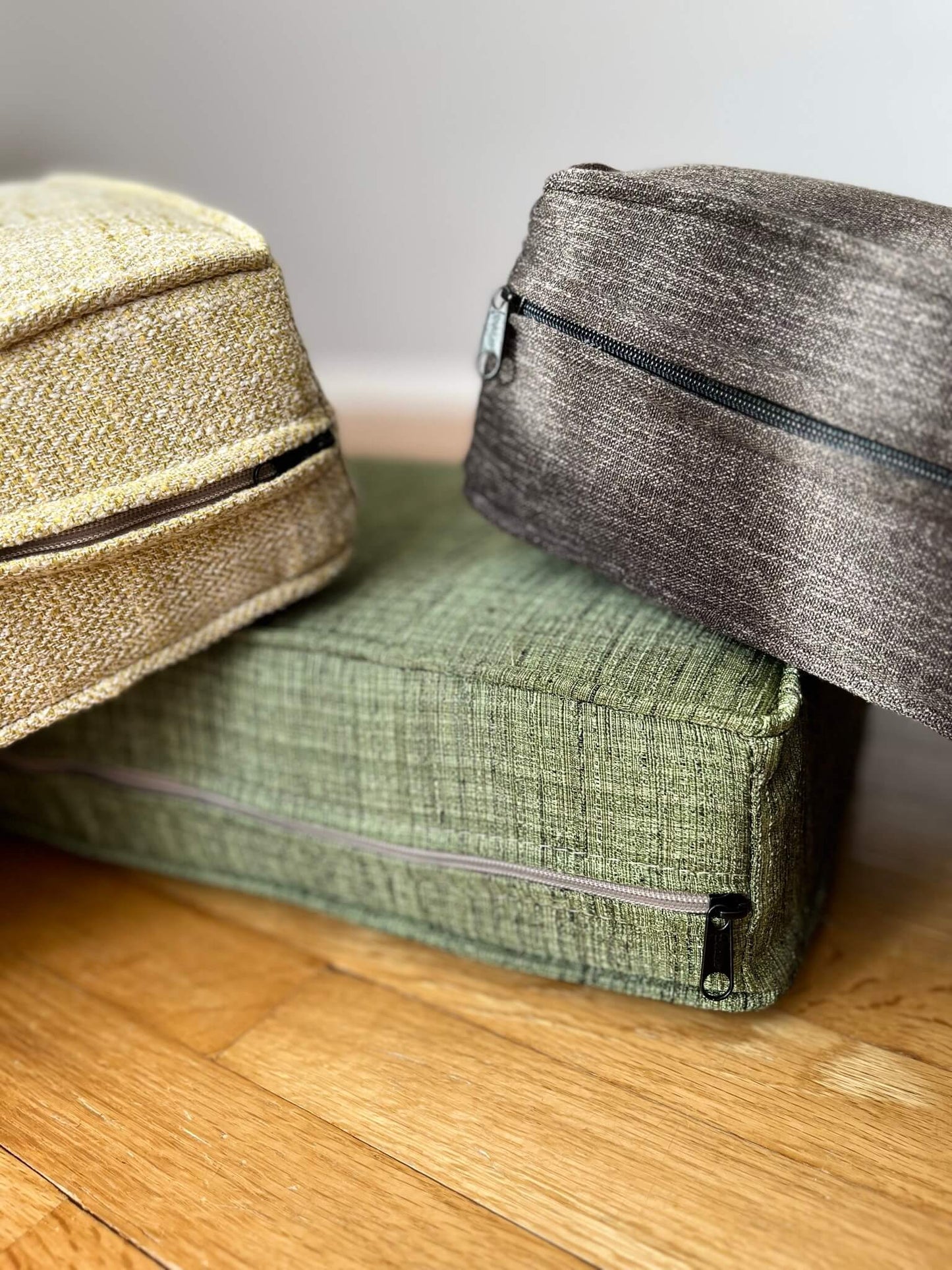 Louis Lounge Chair - Oak - Green